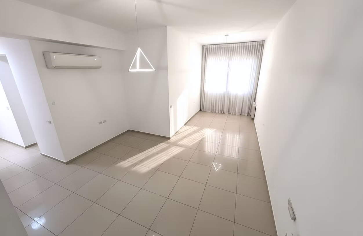 Perfect for Airbnb border of Nachlaot and the City Centre! photo 4