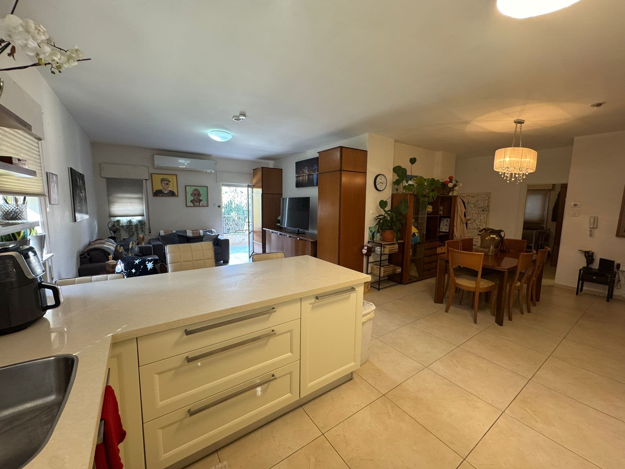 Rehavia • 3 Bedroom Apartment featured image